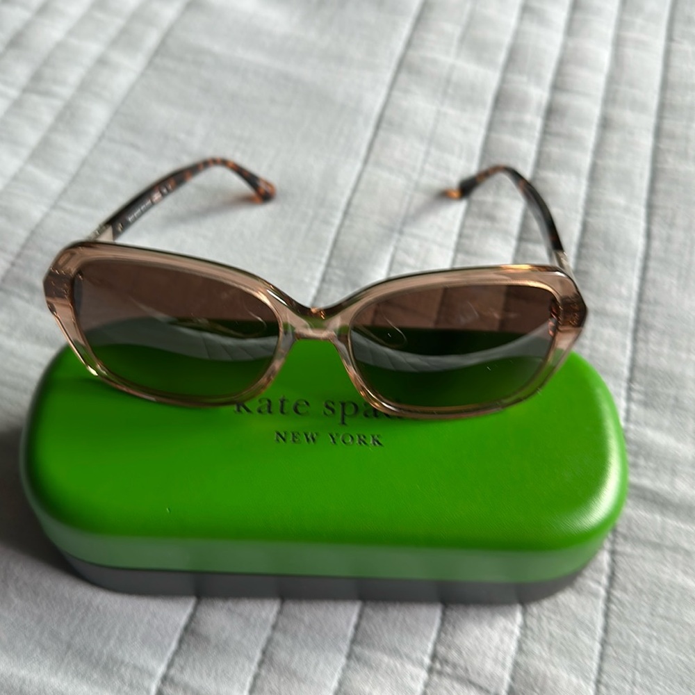 Kate Spade 54 mm Yvette sunglasses, new